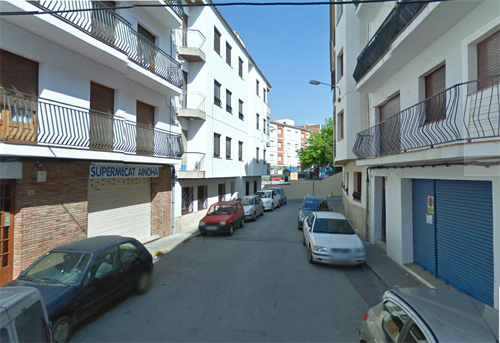 L'incident va tenir lloc al carrer de Carós. (Foto: Google Maps).