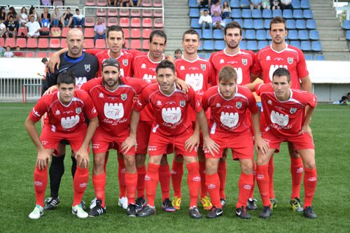 Equip titular del Palamós CF al camp del Figueres. (Foto: Josep Cama).