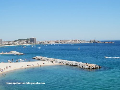 Temps assoleiat a la badia de Palamós i Sant Antoni.