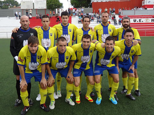 L'equip que ha presentat el Palamós CF, aquesta tarda a Rubí.