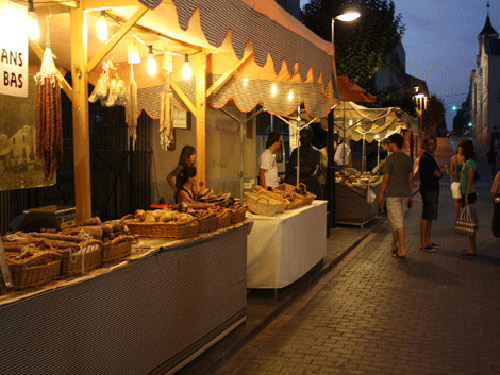 Mercat del vespre a Palafrugell.
