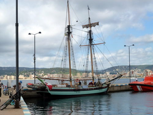 El 'Pandora' avui al port de Palamós.