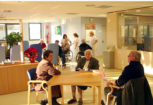 Usuaris del centre sociosanitari Palamós Gent Gran.