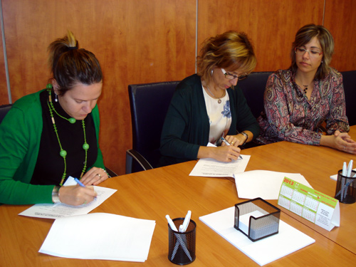 Signatura del conveni de col·laboració entre l'Ajuntament de Palamós i la Fundació Vimar.