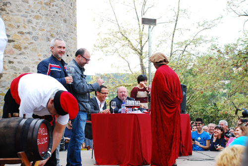 Xuriguera i Faixedas durant el pregó de la Festa del Vi Nou.