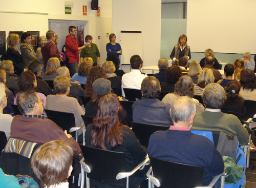 Reunió de voluntaris preparant el Gran Recapte.