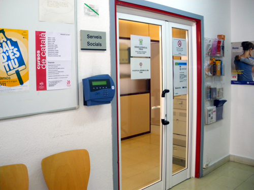 El Consell Comarcal gestiona els serveis socials de Palamós en cooperació amb l'Ajuntament.