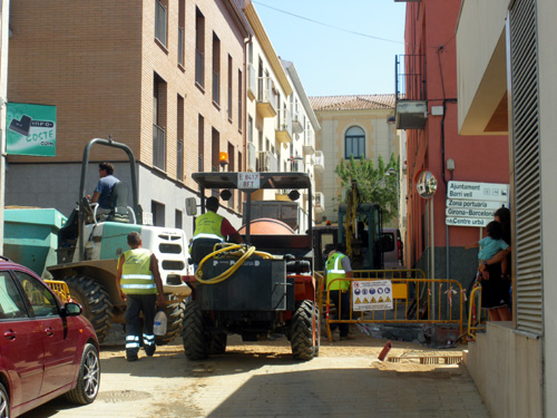 Obres del projecte 'Palamós millora' al carrer de la Prosperitat.