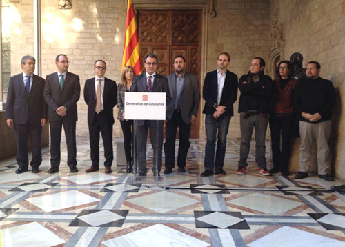 Moment de la declaració institucional avui al Palau de la Generalitat. (Foto: www.gencat.cat)
