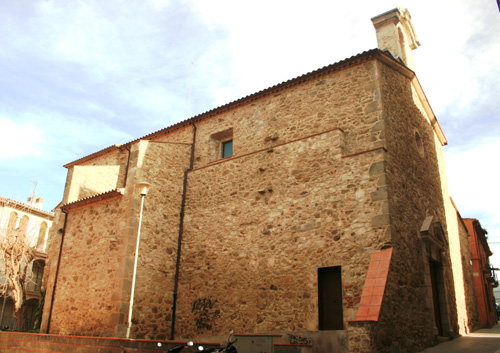 Vista exterior de l'antiga capella del Carme.