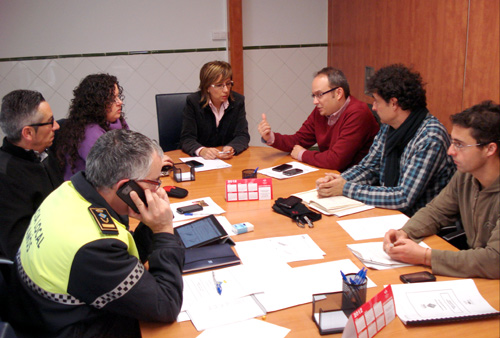 Reunió de polítics i tècnics municipals per l'activació del pla Neucat, en una imatge d'arxiu.