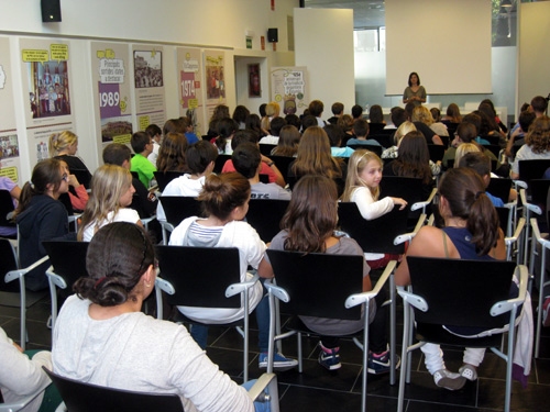Relats per a joves a la biblioteca municipal de Palamós.