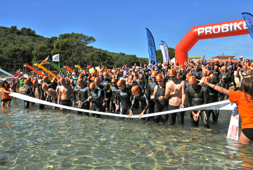 La natació en aigües obertes és cada cop més popular. (Foto: swimcostabrava.com)