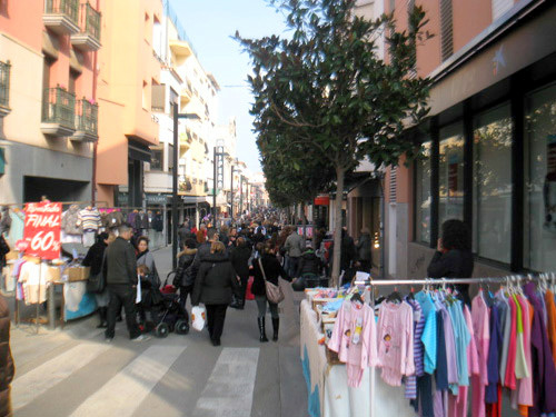 Les parades ofereixen productes de qualitat a preu d'ocasió.