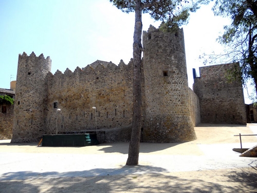 El castell medieval de Calonge. (Foto: Pedro Salcedo)