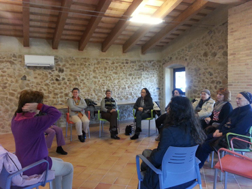 Imatge d'arxiu d'una de les sessions del Grup de Suport d'Oncolliga al Mas Guàrdies.