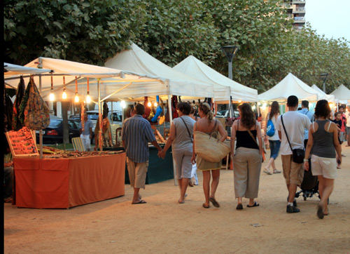 El mercat d'estiu del passeig del Mar, en una imatge d'arxiu.