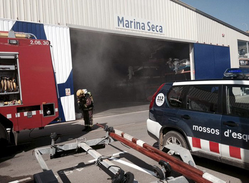Imatge del simulacre d'avui al port Marina Palamós.