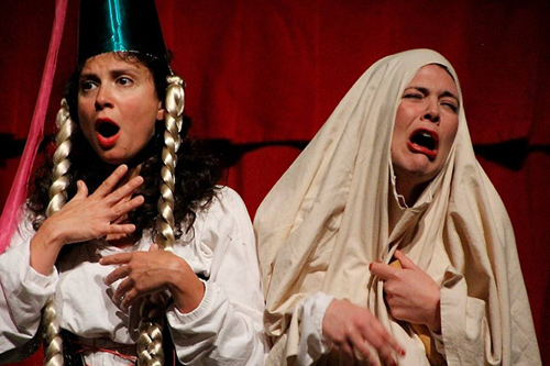 Dos dels intèrprets de The Friki Shakespeare's Show.