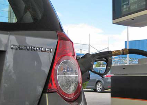 L'Estat està obligat a tornar els diners del 'cèntim sanitari' que gravava el combustible.