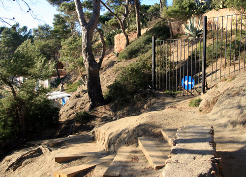 Camí de ronda de S'Alguer, ara amb el pas tallat.