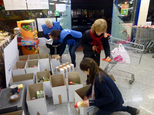 Voluntaris treballant en el Recapte d'Aliments de 2013.