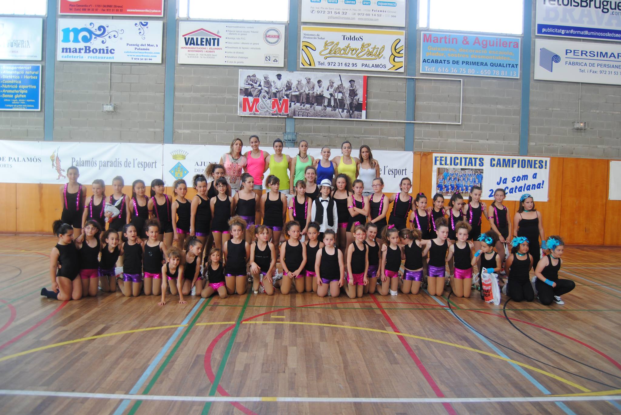 Grup de patinatge de l'Associació Esportiva Escolar IES Palamós.