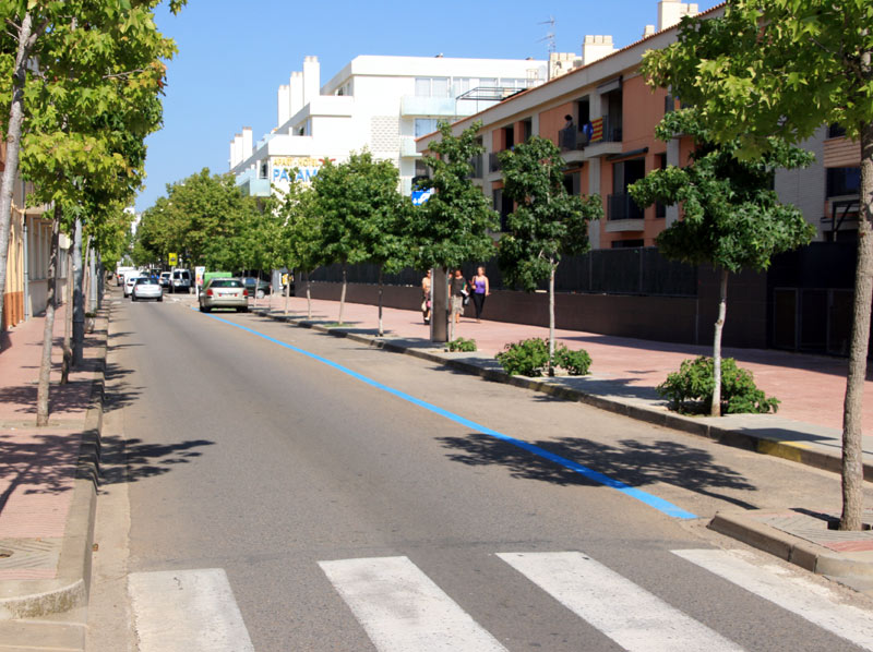 Zona blava d'aparcament al carrer de President Macià.