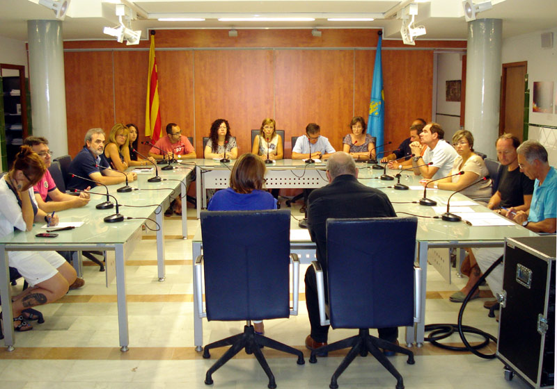 El Ple de l'Ajuntament de Palamós s'ha reunit aquest matí en sessió extraordinària. (Foto: A.P.).