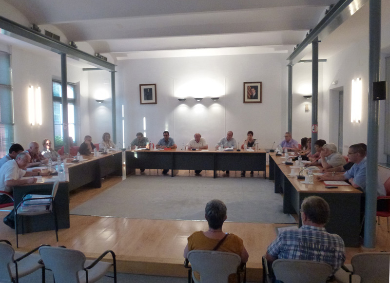 El Ple de l'Ajuntament de Calonge va aprovar la moció, ahir al vespre.