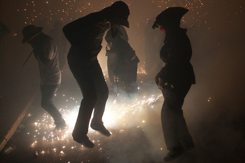 La Bisbal acomiada la Festa Major amb el correfoc 'Xiqui'. (Foto: totbisbal.com).