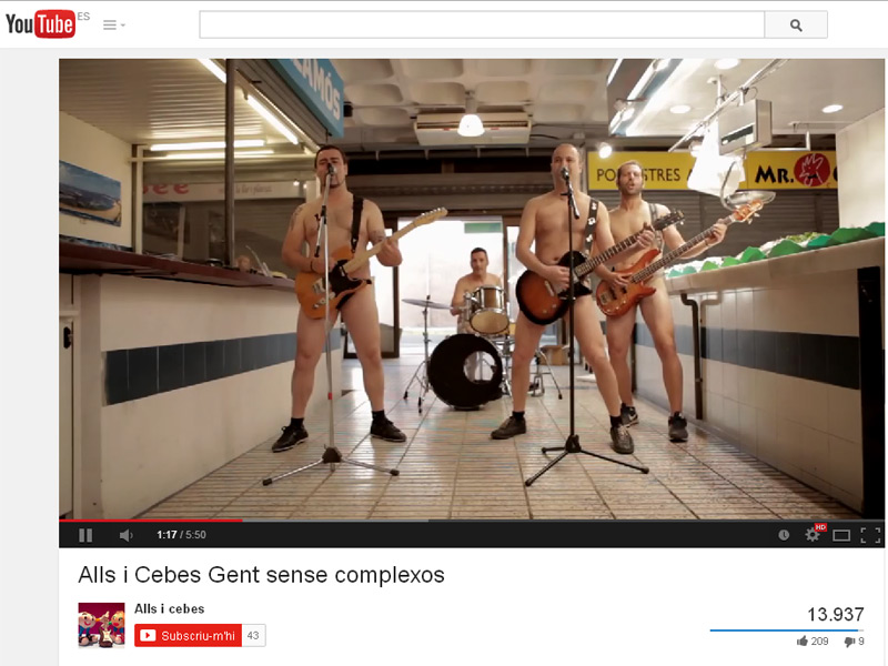 'Gent sense complexos' ha revolucionat les xarxes socials aquest estiu.