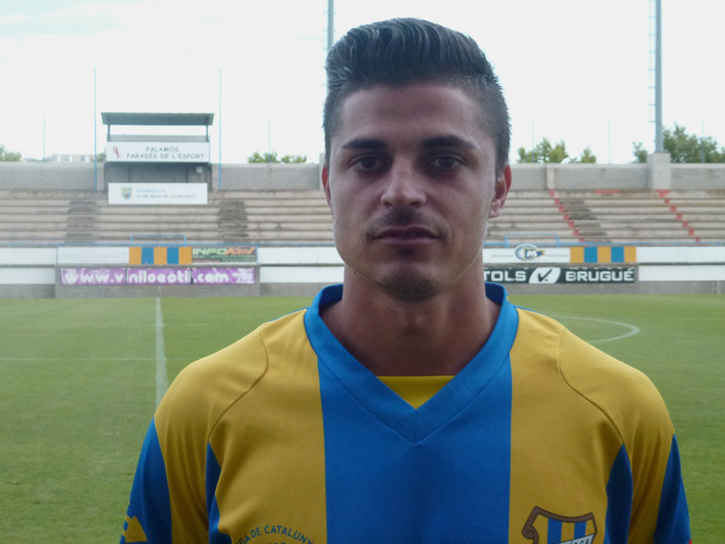 Cristian Del Mora, baixa per sanció en el partit entre el Gavà i el Palamós CF. (Foto: Ràdio Palamós). 