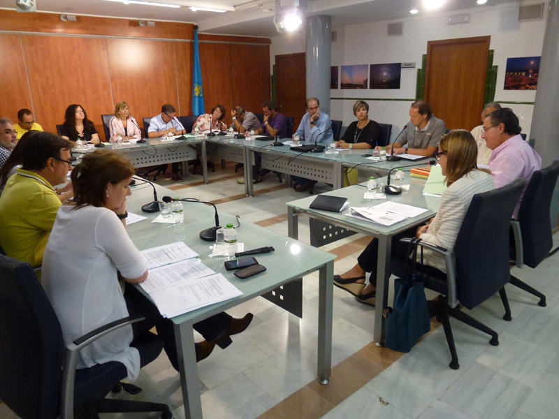Un moment del Ple celebrat ahir a la nit. (Foto: Ràdio Palamós).