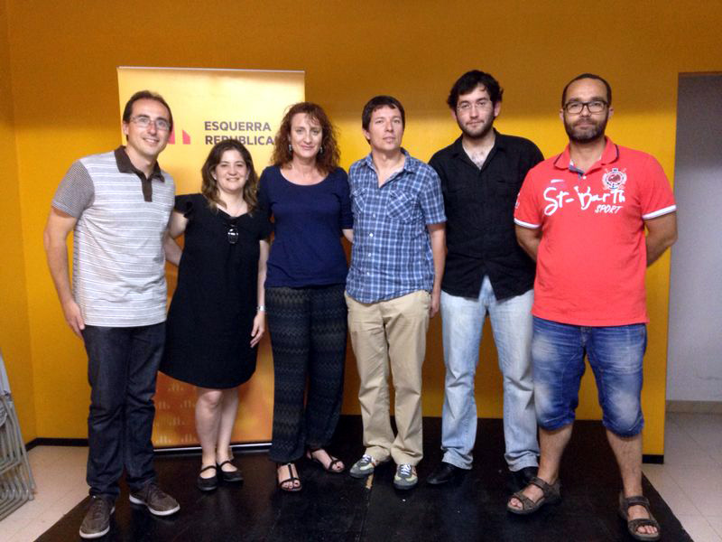 Lluís Puig, a l'esquerra de la foto, amb la resta de l'executiva local d'ERC. (Foto: ERC Palamós).