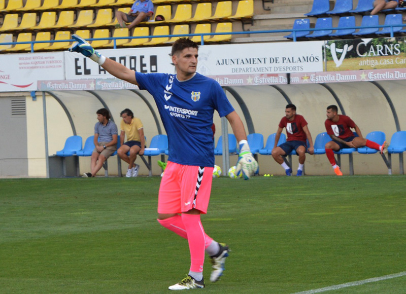 El banyolí Albert Quintanas no defensarà més la porteria del Palamós CF. (Foto: S. Cortés).