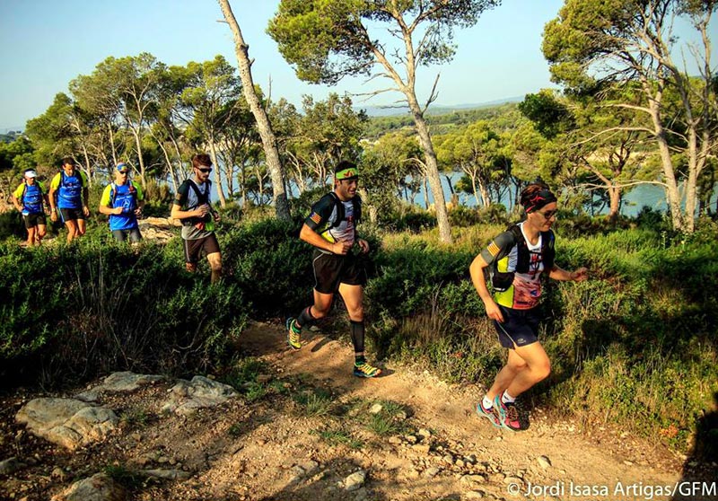 Participants a l'Oncotrail 2014. (Foto: Jordi Isasa).