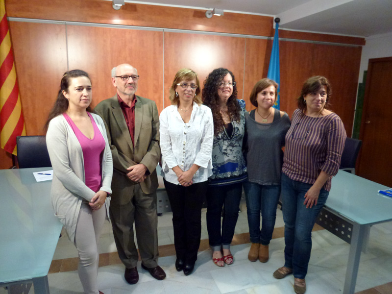 Presentació del projecte Voluntariat Educatiu, avui a l'Ajuntament. (Foto: Ràdio Palamós).