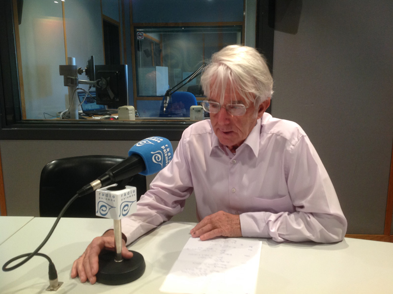 El Síndic de Greuges de Palamós, Jordi Sistach, als estudis de Ràdio Palamós. (Foto: Ràdio Palamós).