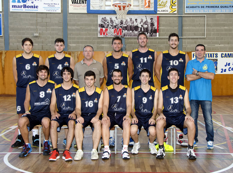 El sènior masculí del CE Palamós juga la seva quarta temporada consecutiva a la Primera Catalana. (Foto: Olga Grassot)