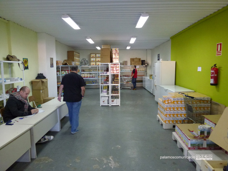 L'Espai de Distribució d'Aliments atén unes 350 famílies necessitades. (Foto: Ràdio Palamós)s
