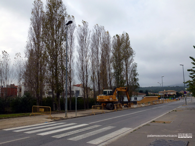 Inici de les obres al carrer d'Arnau Sa Bruguera, avui.
