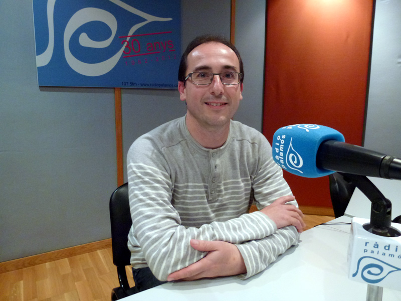 Lluis Puig, cap de llista d'ERC, als estudis de Ràdio Palamós.
