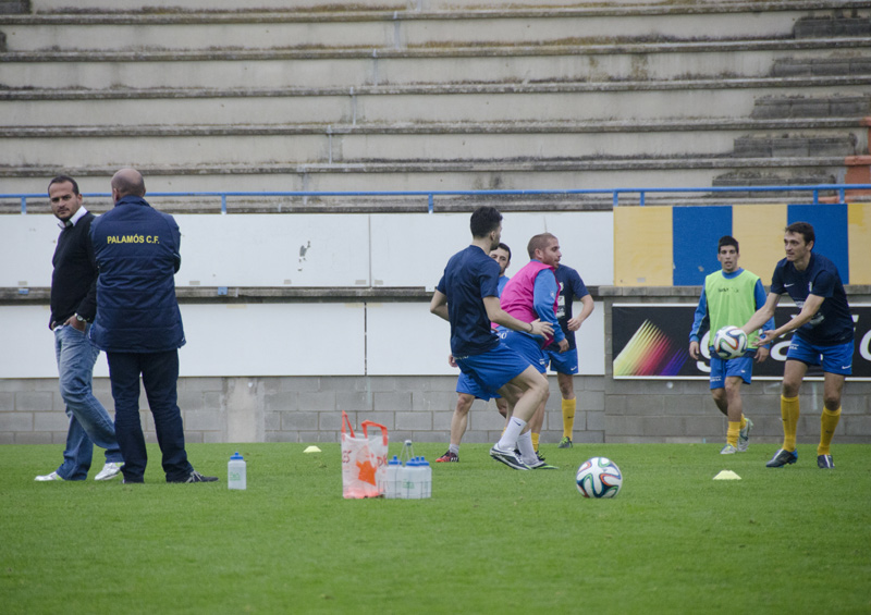 Entrenament del Palamós CF. (Foto: Olga Grassot)