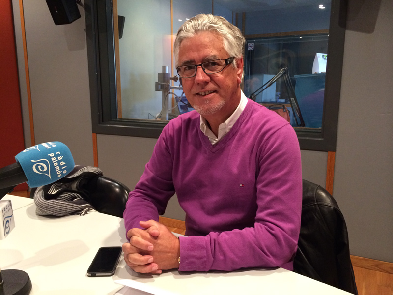 El portaveu de CiU a l'Ajuntament, Kelo Martí, avui als estudis de Ràdio Palamós.