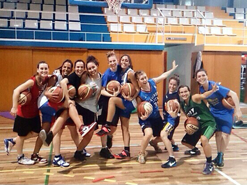 Les jugadores del sènior femení del CE Palamós estan fent una temporada espectacular. (Foto: J. Acero)
