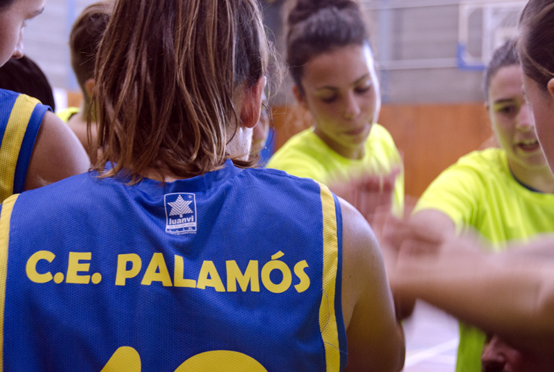El Fruites González comença aquest cap de setmana la segona volta com a líder de la 2a Catalana de bàsquet. (Foto: O. Grassot)