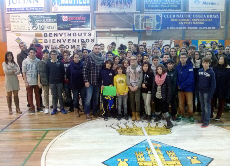 Homenatge a Yerai Fuentes, el passat diumenge al Pavelló Municipal. (Foto: R. Bonillo)