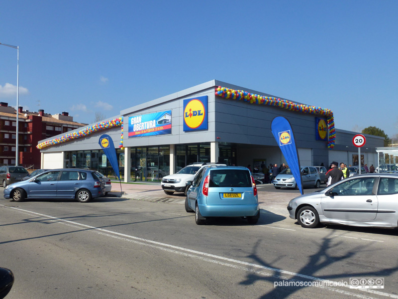 El primer establiment de Lidl a Palamós.