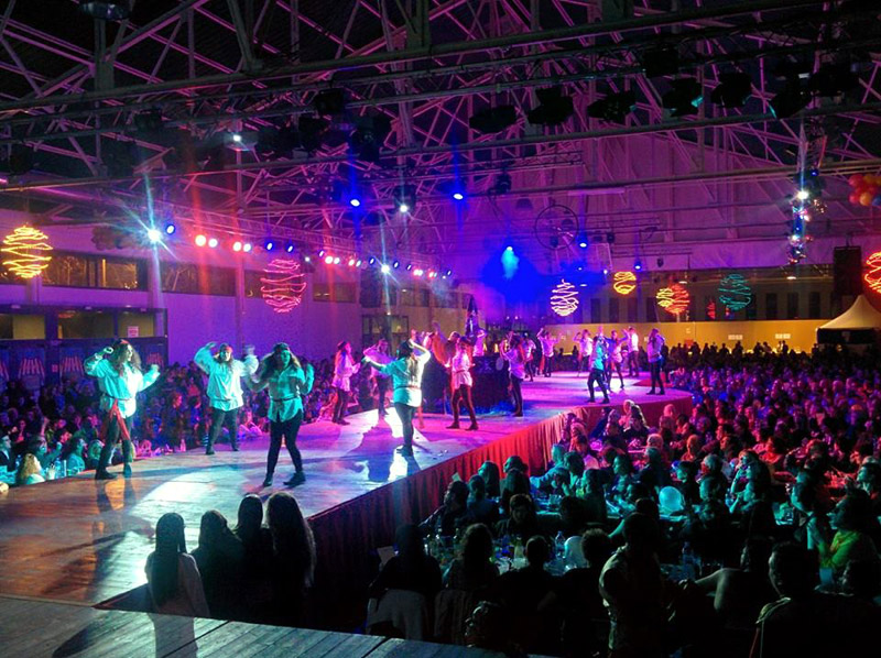 El sopar de presentació va ser un dels actes més lluïts del Carnaval 2015. (Foto: Associació Carnaval de Palamós.)